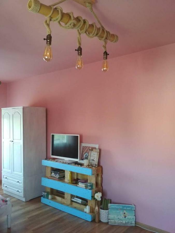 Zafi'S House Apartment เชอร์โนโมเรทส์ ภายนอก รูปภาพ