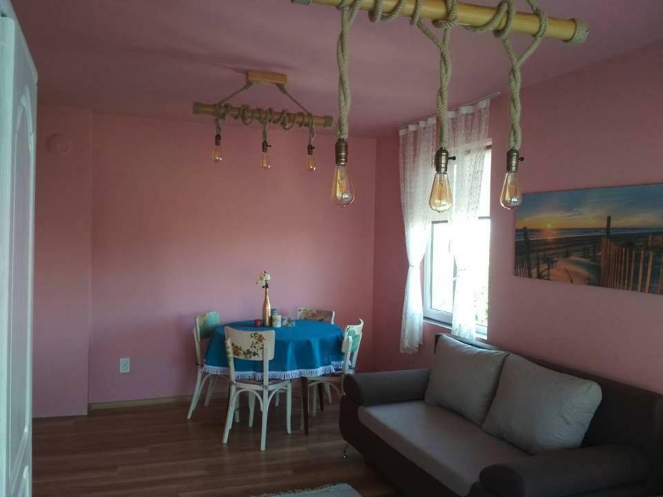 Zafi'S House Apartment เชอร์โนโมเรทส์ ภายนอก รูปภาพ